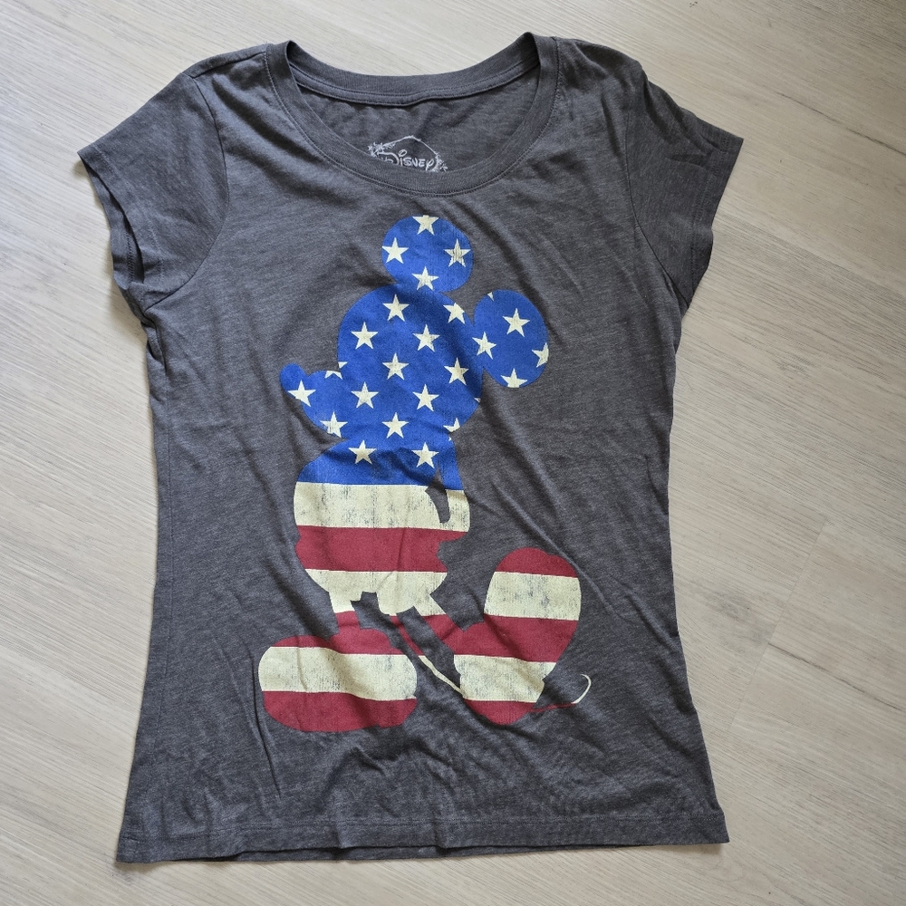 Gray T-Shirt with American Flag Mickey Mouse SZ Medium